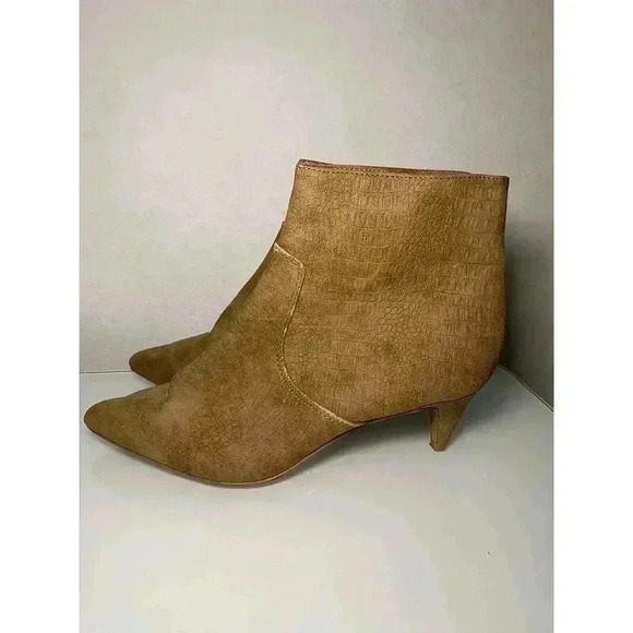 Express Womens Ankle Boots Tan Brown Kitten Heel Side Zip Pointed Toe 8 Textured - Picture 5 of 13